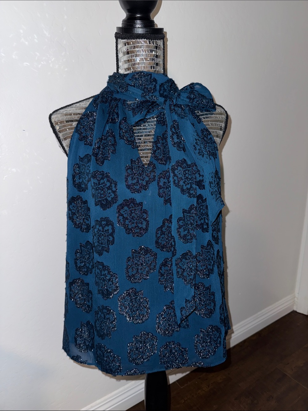 White House Black Market Teal and Black Floral Tie-Neck Scarf